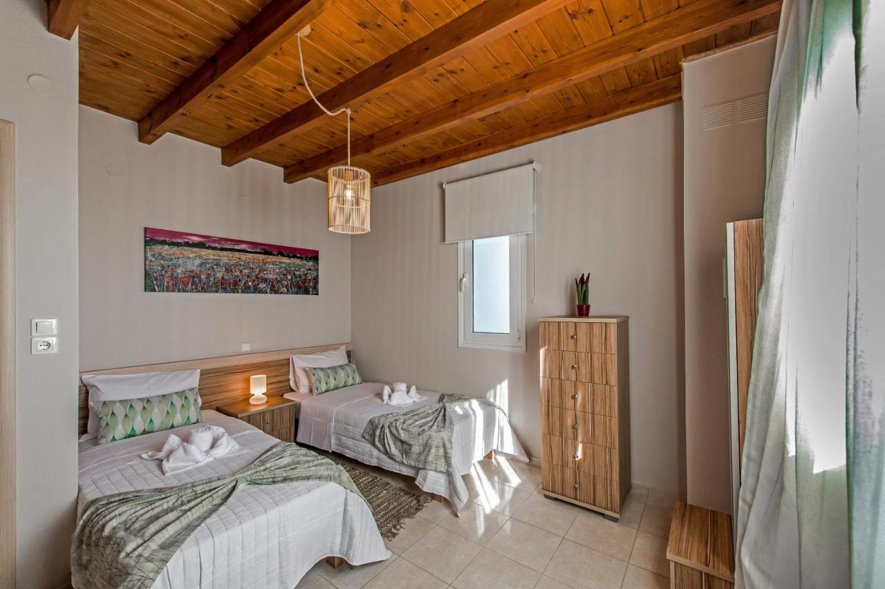 Tranquil Sea View Villa With Private Pool, Just 2Km From The Beach! アギア・ガリニ エクステリア 写真