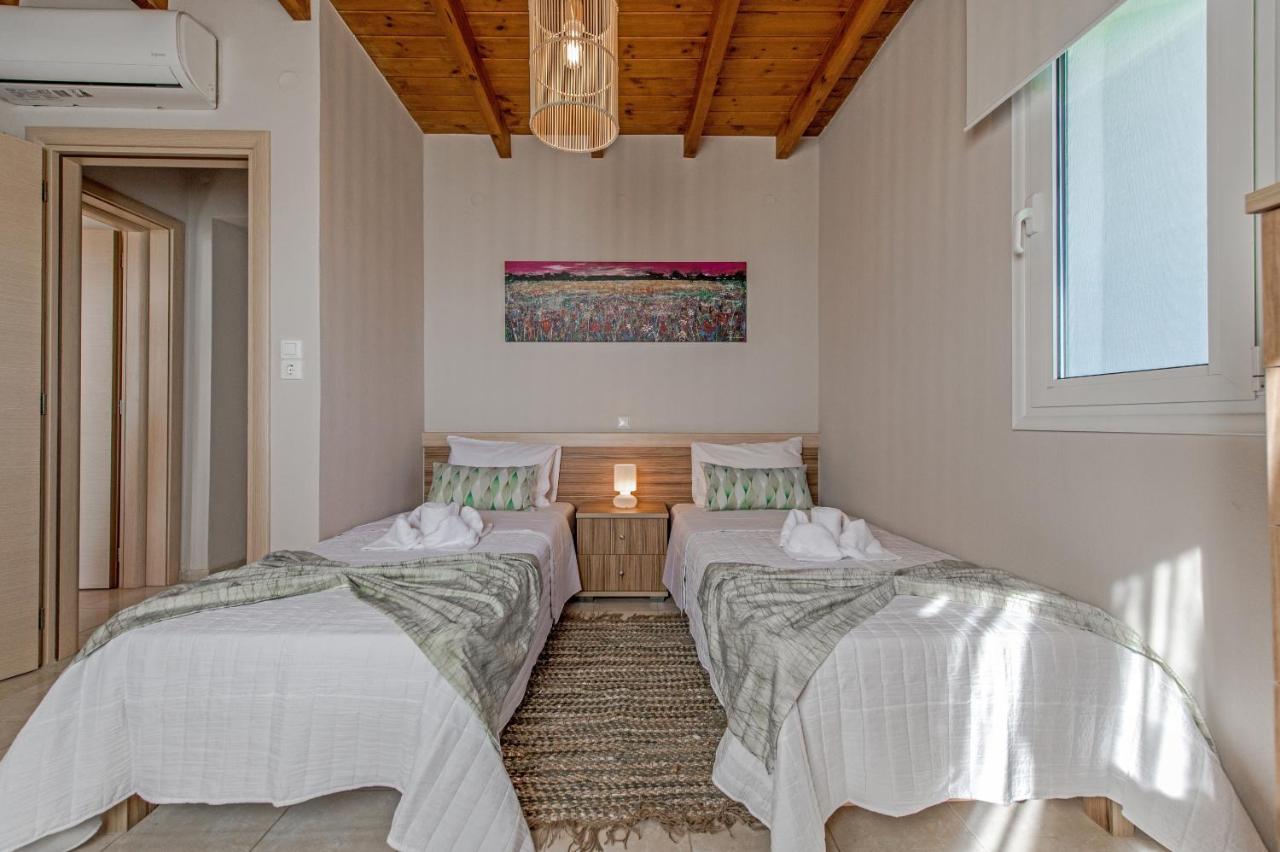 Tranquil Sea View Villa With Private Pool, Just 2Km From The Beach! アギア・ガリニ エクステリア 写真
