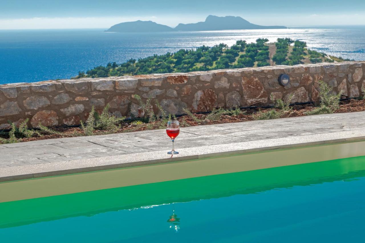 Tranquil Sea View Villa With Private Pool, Just 2Km From The Beach! アギア・ガリニ エクステリア 写真